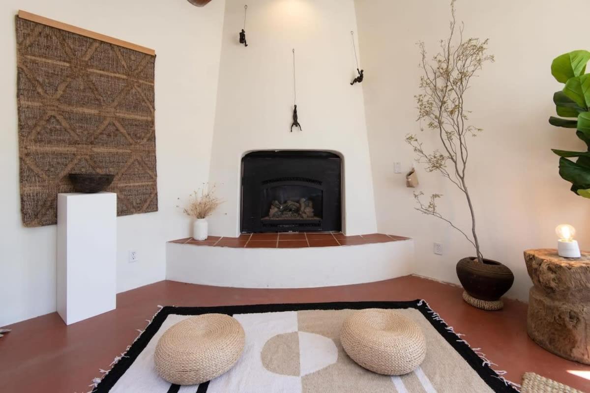 Renovated Lodge - Room 2 With Pool Access Joshua Tree Esterno foto