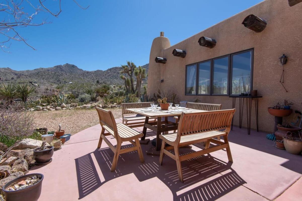 Renovated Lodge - Room 2 With Pool Access Joshua Tree Esterno foto
