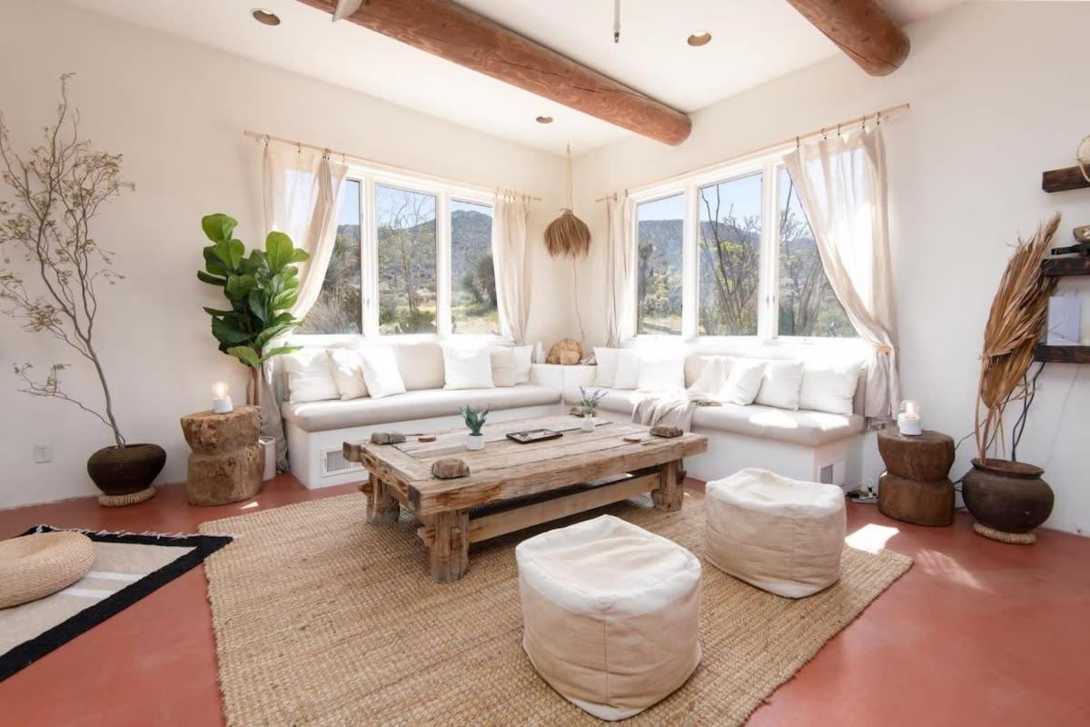 Renovated Lodge - Room 2 With Pool Access Joshua Tree Esterno foto
